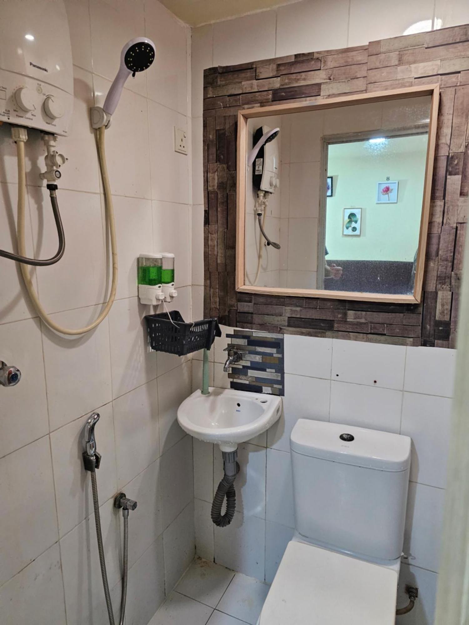 24Seven Guesthouse Kuala Lumpur Bagian luar foto